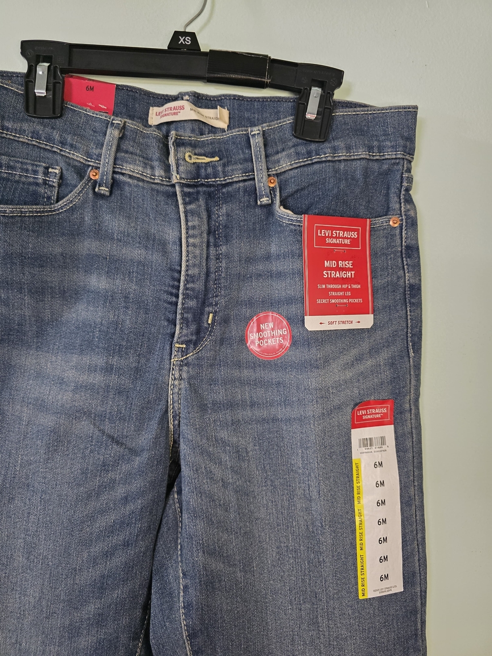 Levi Strauss Signature Women’s Blue Mid Rise Straight Slim Stretch Jeans 6 NWT - Picture 5 of 16